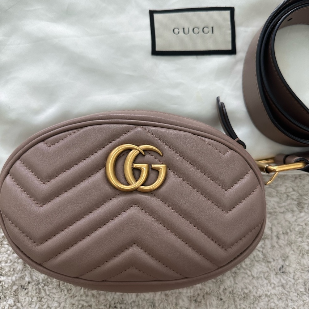 GUCCI 85-34 Calfskin Matelasse GG Marmont Belt Bag